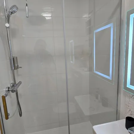 Mini Studio Dore 10M2 Massy  Extérieur photo