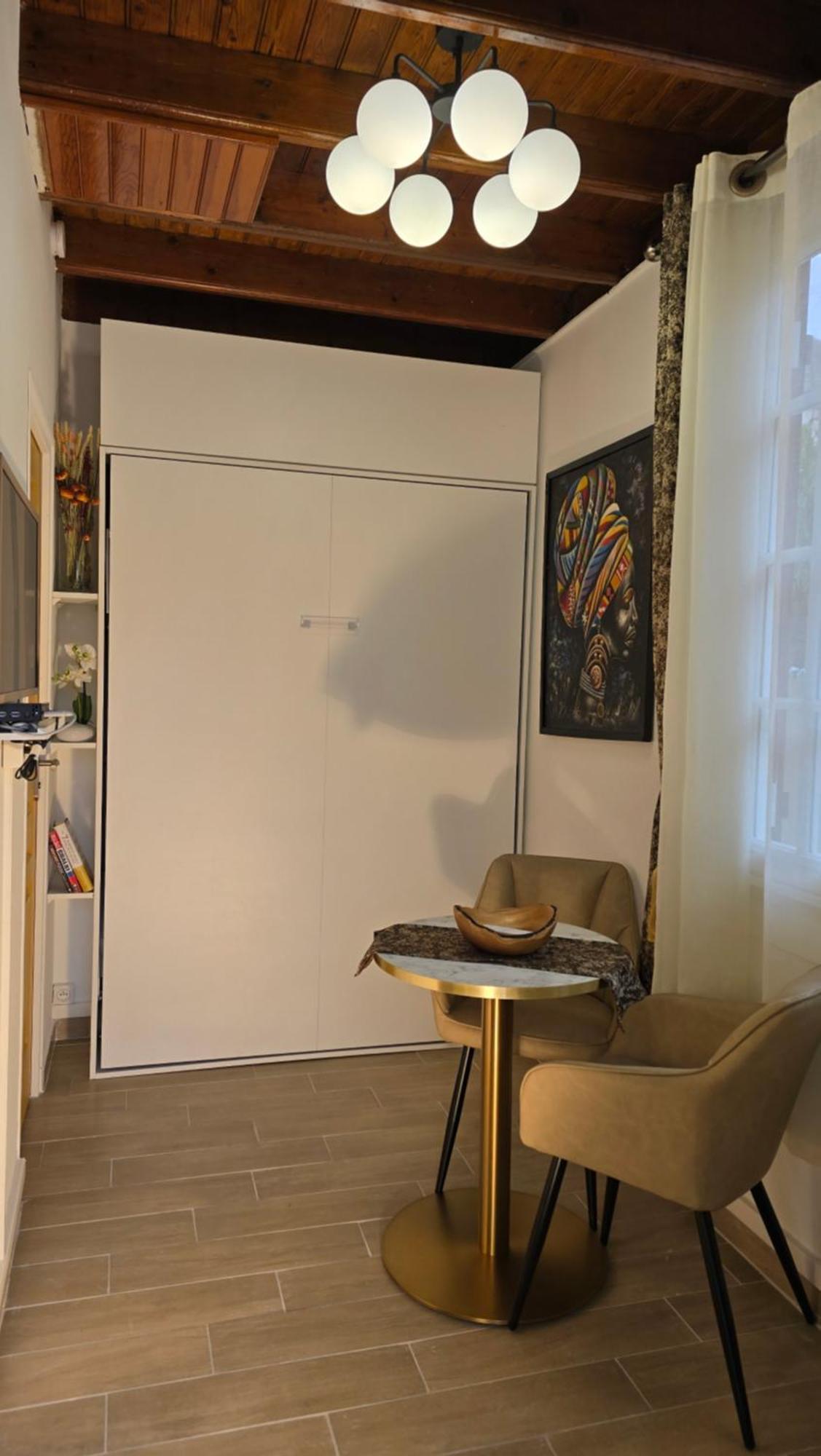 Mini Dore 10m2 * Massy (Essonne)